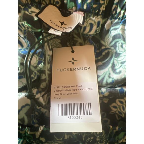 TUCKERNUCK Batik Floral Hampton Skirt NWT Size Medium - Picture 4 of 4